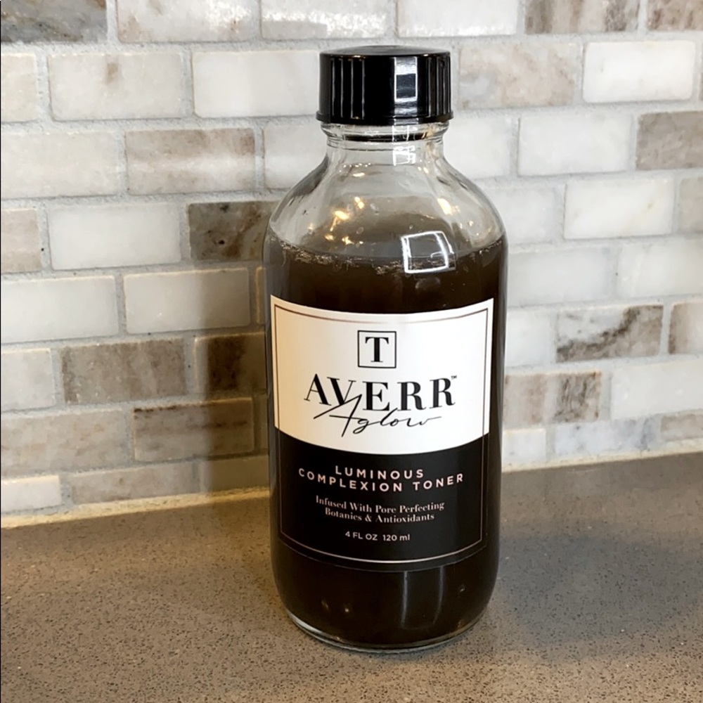 Averr Aglow Luminous Complexion Toner
